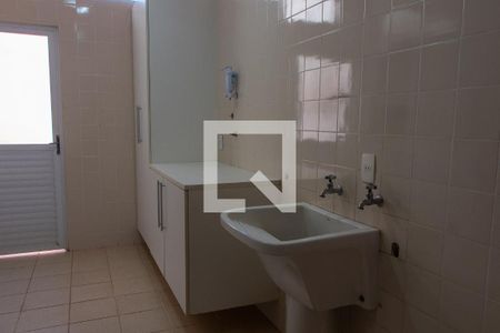 Casa de condomínio à venda com 380m², 3 quartos e 2 vagas Casa de condomínio à venda com 380m², 3 quartos e 2 vagasÁRE DE SERVIÇO