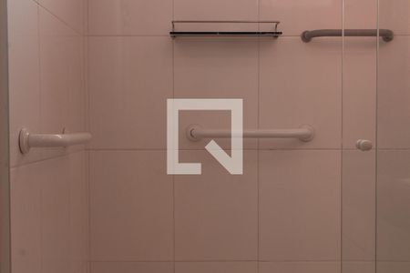 Casa de condomínio à venda com 380m², 3 quartos e 2 vagas Casa de condomínio à venda com 380m², 3 quartos e 2 vagasBANHEIRO DA SUITE