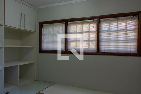 Casa de condomínio à venda com 380m², 3 quartos e 2 vagas Casa de condomínio à venda com 380m², 3 quartos e 2 vagasESCRITÓRIO