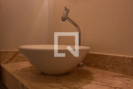 Casa de condomínio à venda com 380m², 3 quartos e 2 vagas Casa de condomínio à venda com 380m², 3 quartos e 2 vagasLAVABO