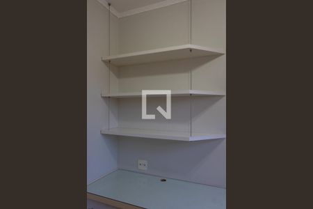 Casa de condomínio à venda com 380m², 3 quartos e 2 vagas Casa de condomínio à venda com 380m², 3 quartos e 2 vagasESCRITÓRIO