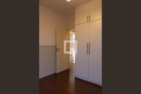 Casa de condomínio à venda com 380m², 3 quartos e 2 vagas Casa de condomínio à venda com 380m², 3 quartos e 2 vagasQUARTO 1