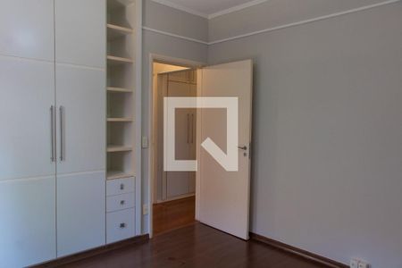 Casa de condomínio à venda com 380m², 3 quartos e 2 vagas Casa de condomínio à venda com 380m², 3 quartos e 2 vagasQUARTO 2