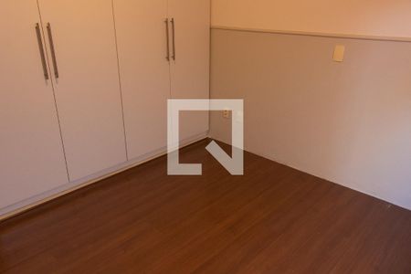 Casa de condomínio à venda com 380m², 3 quartos e 2 vagas Casa de condomínio à venda com 380m², 3 quartos e 2 vagasQUARTO 1