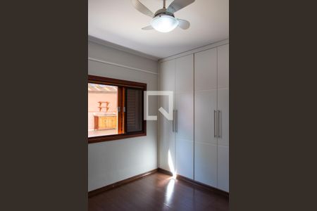 Casa de condomínio à venda com 380m², 3 quartos e 2 vagas Casa de condomínio à venda com 380m², 3 quartos e 2 vagasQUARTO 2