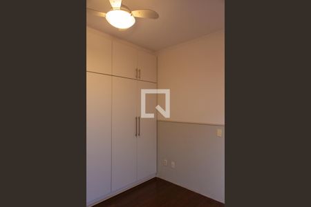 Casa de condomínio à venda com 380m², 3 quartos e 2 vagas Casa de condomínio à venda com 380m², 3 quartos e 2 vagasQUARTO 1