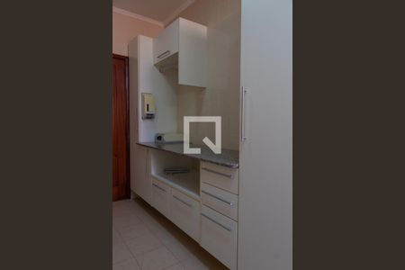 Casa de condomínio à venda com 380m², 3 quartos e 2 vagas Casa de condomínio à venda com 380m², 3 quartos e 2 vagasÁRE DE SERVIÇO