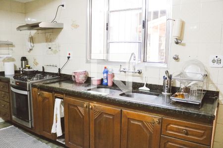 Casa à venda com 300m², 3 quartos e 8 vagasCozinha