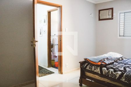 Quarto 1 de casa à venda com 3 quartos, 300m² em Jardim Sao Miguel, São Paulo