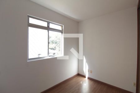 Apartamento para alugar com 102m², 3 quartos e 2 vagasQuarto 2