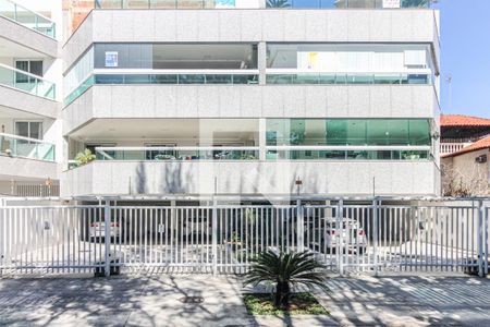 Apartamento para alugar com 131m², 2 quartos e 2 vagasFachada