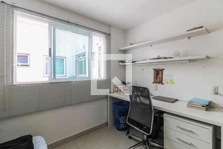 Apartamento para alugar com 131m², 2 quartos e 2 vagasQuarto