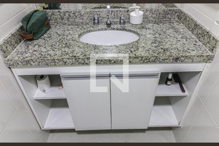 Apartamento para alugar com 131m², 2 quartos e 2 vagasSuíte - Banheiro