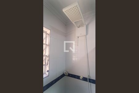 Casa à venda com 200m², 2 quartos e 3 vagasBanheiro