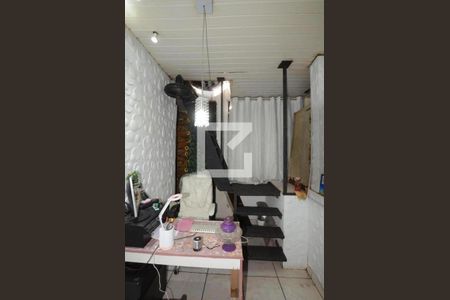 Sala 2 de kitnet/studio para alugar com 1 quarto, 30m² em Irajá , Rio de Janeiro