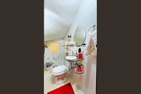 Casa à venda com 162m², 3 quartos e 2 vagas Casa à venda com 162m², 3 quartos e 2 vagasLavabo