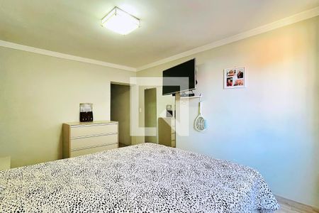 Suíte de casa à venda com 3 quartos, 162m² em Vila Galvão, Guarulhos