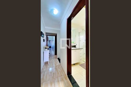 Casa à venda com 162m², 3 quartos e 2 vagas Casa à venda com 162m², 3 quartos e 2 vagasCorredor dos Dormitórios