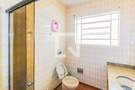 Casa à venda com 150m², 3 quartos e 2 vagasBanheiro