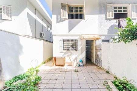 Casa à venda com 150m², 3 quartos e 2 vagasQuintal
