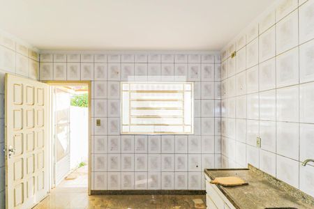 Casa à venda com 150m², 3 quartos e 2 vagasCozinha