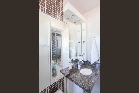 Apartamento para alugar com 64m², 2 quartos e 1 vaga Apartamento para alugar com 64m², 2 quartos e 1 vagaBanheiro da Suite