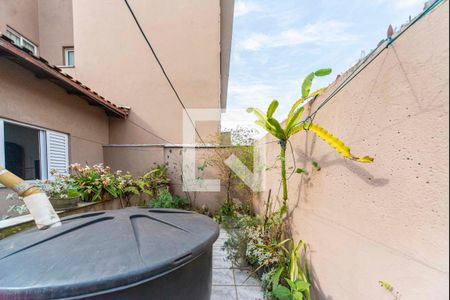 Casa à venda com 125m², 3 quartos e 2 vagas Casa à venda com 125m², 3 quartos e 2 vagasTerraço