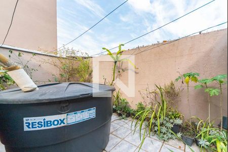 Casa à venda com 125m², 3 quartos e 2 vagas Casa à venda com 125m², 3 quartos e 2 vagasTerraço