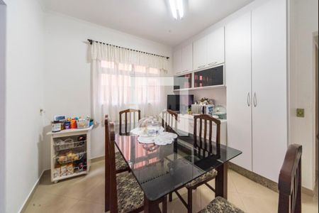 Casa à venda com 125m², 3 quartos e 2 vagas Casa à venda com 125m², 3 quartos e 2 vagasCopa