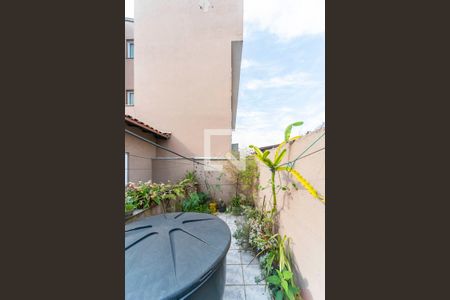 Casa à venda com 125m², 3 quartos e 2 vagas Casa à venda com 125m², 3 quartos e 2 vagasTerraço