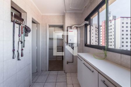 Apartamento à venda com 150m², 3 quartos e 2 vagas Apartamento à venda com 150m², 3 quartos e 2 vagasLavanderia