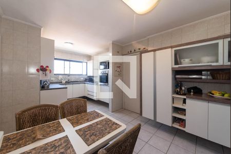 Apartamento à venda com 150m², 3 quartos e 2 vagas Apartamento à venda com 150m², 3 quartos e 2 vagasCozinha