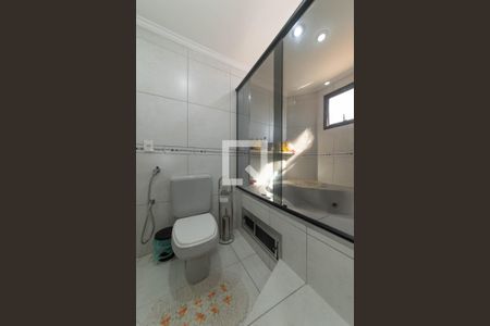 Apartamento à venda com 150m², 3 quartos e 2 vagas Apartamento à venda com 150m², 3 quartos e 2 vagasBanheiro da Suíte 2