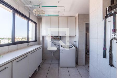 Apartamento à venda com 150m², 3 quartos e 2 vagas Apartamento à venda com 150m², 3 quartos e 2 vagasLavanderia