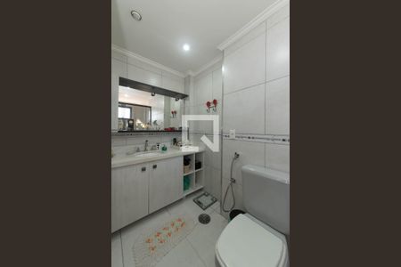 Apartamento à venda com 150m², 3 quartos e 2 vagas Apartamento à venda com 150m², 3 quartos e 2 vagasBanheiro da Suíte 2