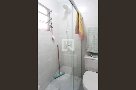 Casa de condomínio à venda com 113m², 3 quartos e 2 vagas Casa de condomínio à venda com 113m², 3 quartos e 2 vagasBanheiro da Suite