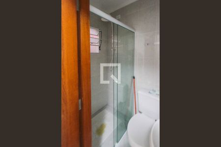 Casa de condomínio à venda com 113m², 3 quartos e 2 vagas Casa de condomínio à venda com 113m², 3 quartos e 2 vagasBanheiro da Suite 02