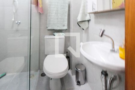 Casa de condomínio à venda com 113m², 3 quartos e 2 vagas Casa de condomínio à venda com 113m², 3 quartos e 2 vagasBanheiro da Suite