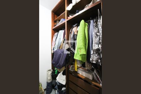 Apartamento à venda com 170m², 3 quartos e 3 vagasCloset da Suíte 