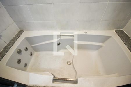 Apartamento à venda com 170m², 3 quartos e 3 vagasBanheiro da Suíte