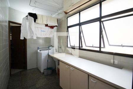 Apartamento à venda com 170m², 3 quartos e 3 vagasÁrea de Serviço