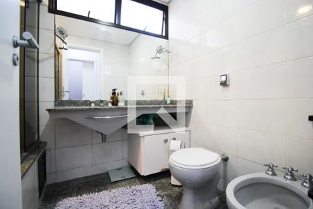 Apartamento à venda com 170m², 3 quartos e 3 vagasBanheiro da Suíte