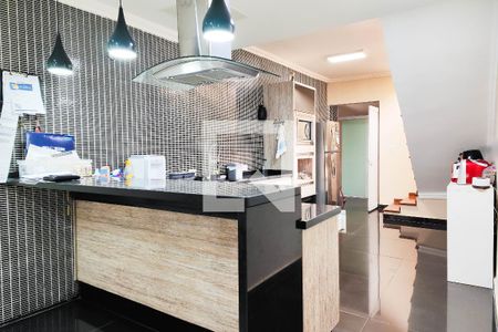 Casa à venda com 350m², 3 quartos e 3 vagas Casa à venda com 350m², 3 quartos e 3 vagasCozinha