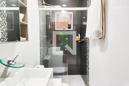 Casa à venda com 350m², 3 quartos e 3 vagas Casa à venda com 350m², 3 quartos e 3 vagasBanheiro da Suite 2