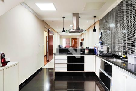 Casa à venda com 350m², 3 quartos e 3 vagas Casa à venda com 350m², 3 quartos e 3 vagasCozinha