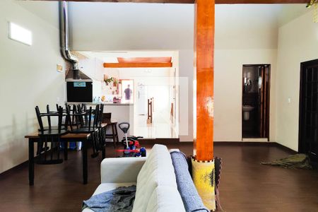 Casa à venda com 350m², 3 quartos e 3 vagas Casa à venda com 350m², 3 quartos e 3 vagasSala 2