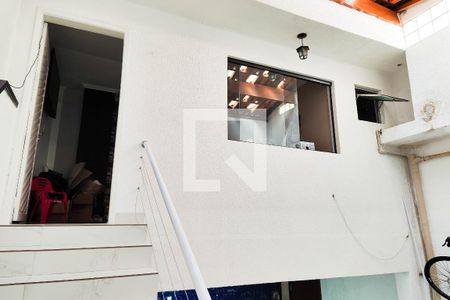 Casa à venda com 350m², 3 quartos e 3 vagas Casa à venda com 350m², 3 quartos e 3 vagasEscritorio