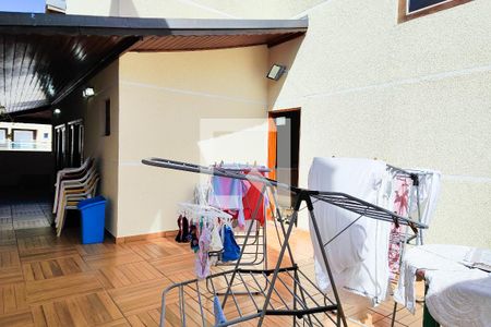 Casa à venda com 350m², 3 quartos e 3 vagas Casa à venda com 350m², 3 quartos e 3 vagasQuintal
