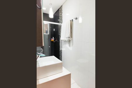Casa à venda com 350m², 3 quartos e 3 vagas Casa à venda com 350m², 3 quartos e 3 vagasBanheiro da Suite 2