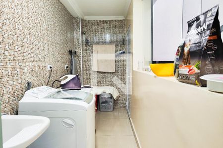 Casa à venda com 350m², 3 quartos e 3 vagas Casa à venda com 350m², 3 quartos e 3 vagasÁrea de Serviço